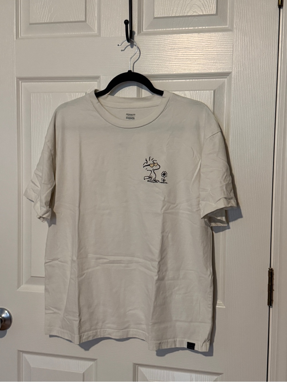 Peanuts Graphic Crewneck T-Shirt in Off-White